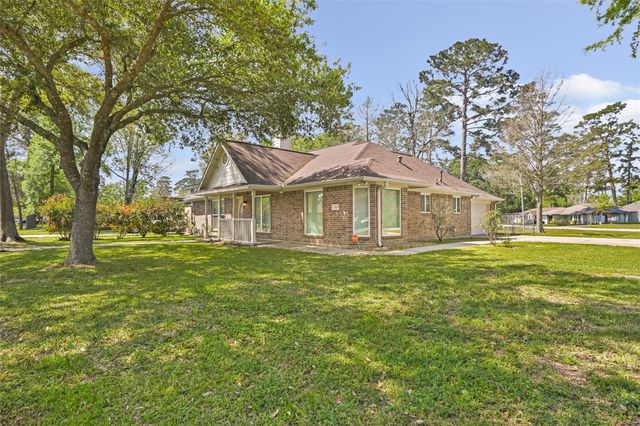 24243 Red Deer Drive, Huffman, TX 77336