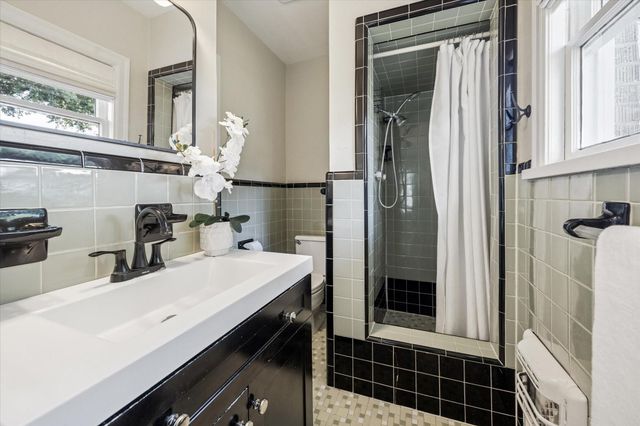 1402 Vassar Street, Houston, TX 77006