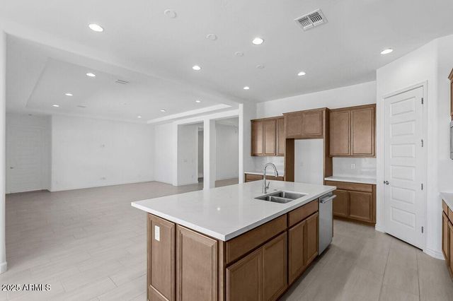 7632 W REMUDA Drive, Peoria, AZ 85383