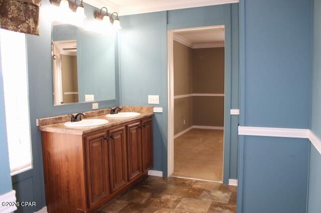 5008 3rd Avenue, Malone, FL 32445