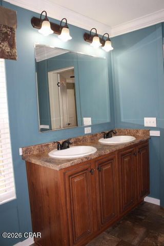 5008 3rd Avenue, Malone, FL 32445