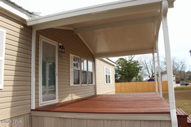 5008 3rd Avenue, Malone, FL 32445