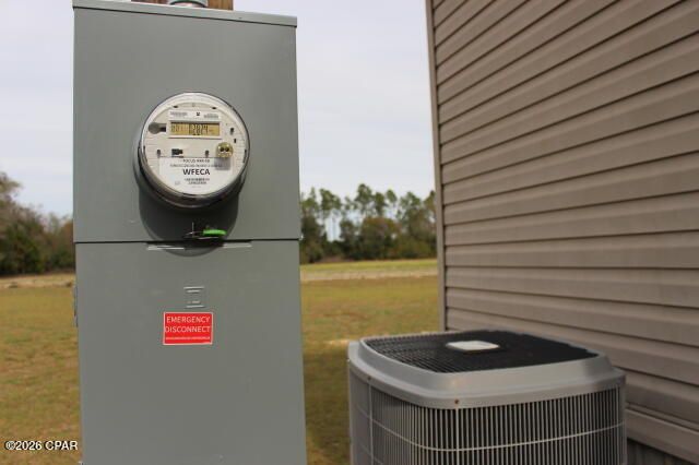 5008 3rd Avenue, Malone, FL 32445