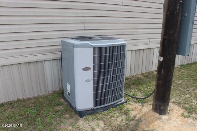 5008 3rd Avenue, Malone, FL 32445