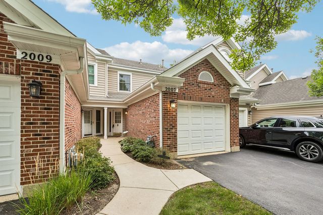 2007 N Coldspring Road, Arlington Heights, IL 60004