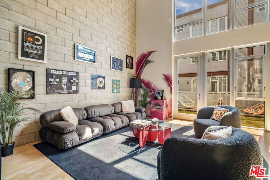 3450 Cahuenga Boulevard 604, Los Angeles, CA 90068 — photo 4