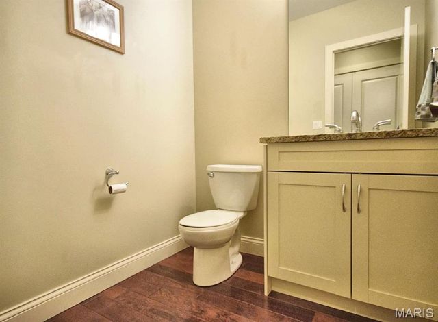 6451 Clayton Road 303, St Louis, MO 63117