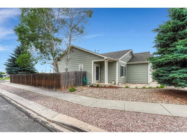 6904 Cobblecreek Dr, Colorado Springs, CO 80922