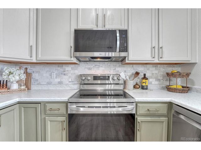 6904 Cobblecreek Dr, Colorado Springs, CO 80922