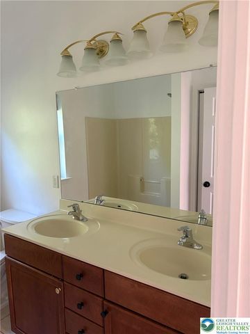 4469 Lisa Lane, Lower Macungie Twp, PA 18103
