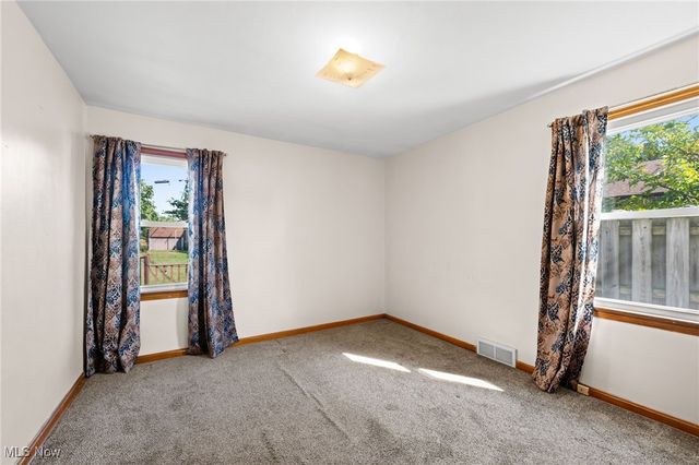 6485 Buckingham Drive, Parma, OH 44129