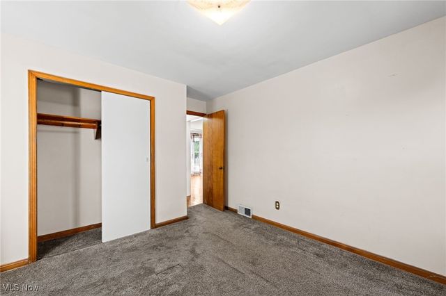 6485 Buckingham Drive, Parma, OH 44129