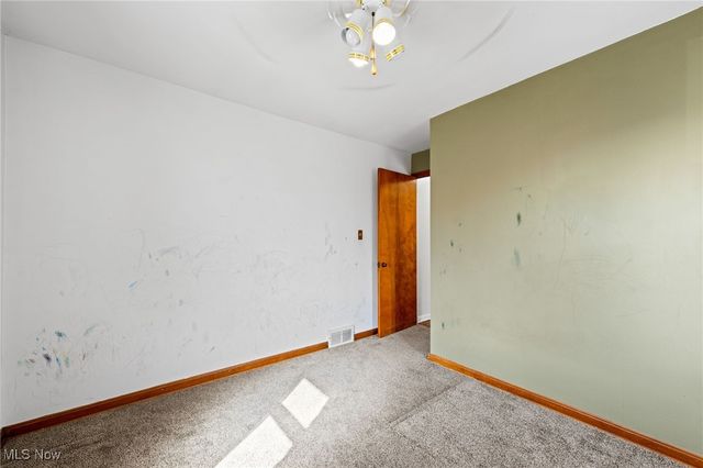 6485 Buckingham Drive, Parma, OH 44129