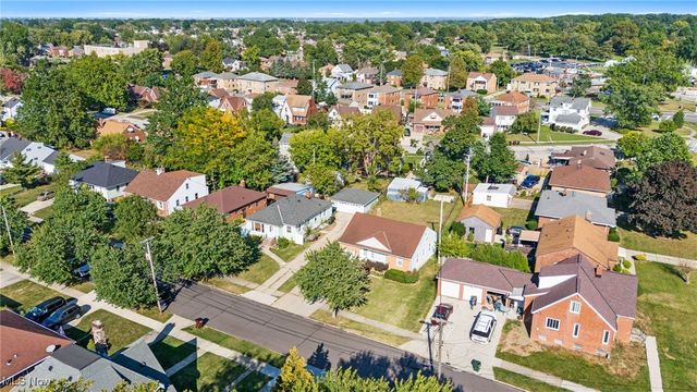 6485 Buckingham Drive, Parma, OH 44129