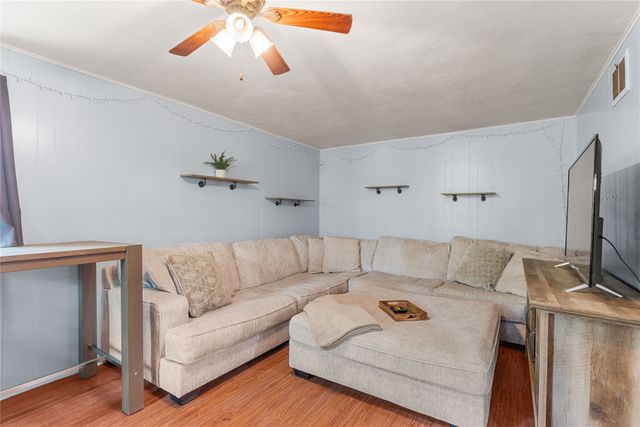 418 60th Street, Des Moines, IA 50312