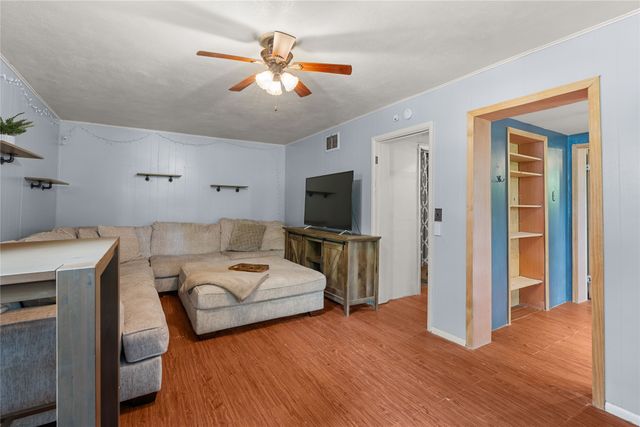 418 60th Street, Des Moines, IA 50312