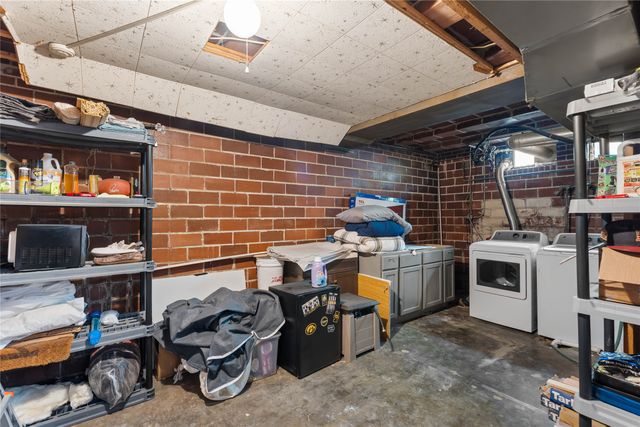 418 60th Street, Des Moines, IA 50312