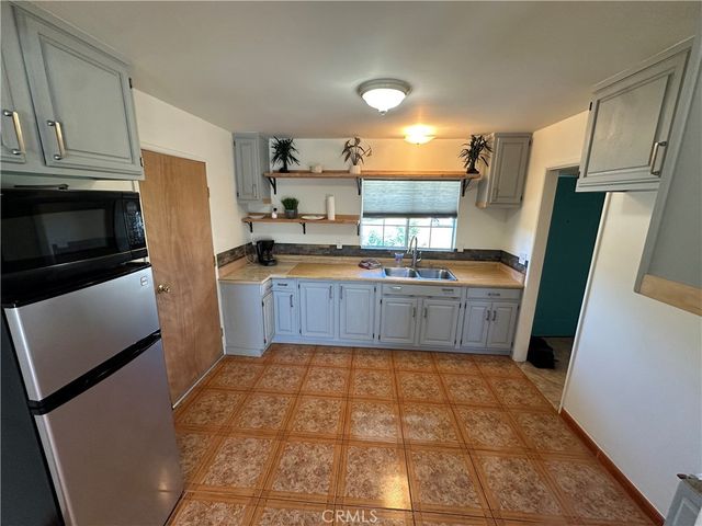 979 N Gardena, Rialto, CA 92376