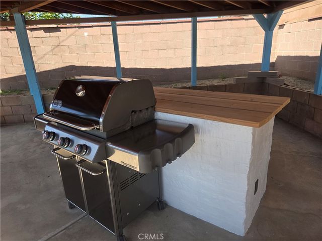 979 N Gardena, Rialto, CA 92376