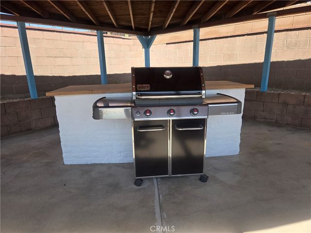 979 N Gardena, Rialto, CA 92376