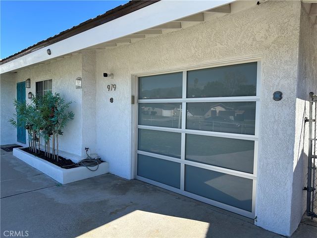 979 N Gardena, Rialto, CA 92376