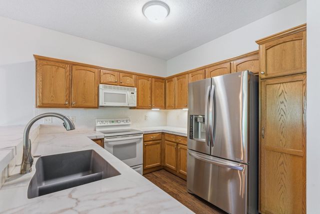 2326 N Covington St, Wichita, KS 67205