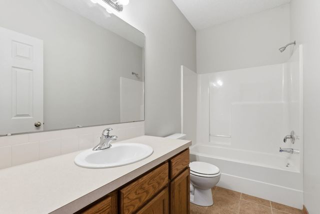 2326 N Covington St, Wichita, KS 67205
