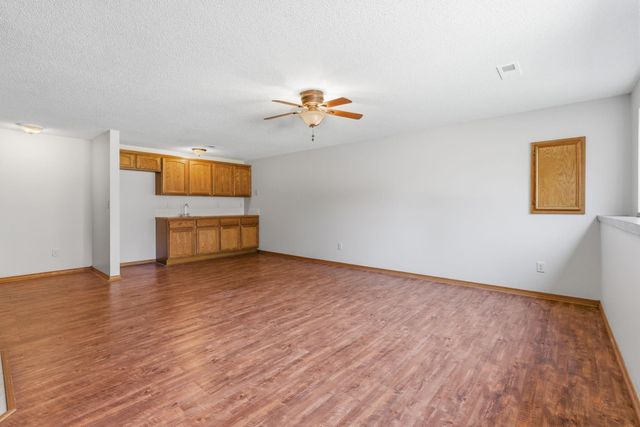 2326 N Covington St, Wichita, KS 67205