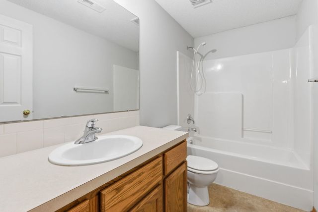 2326 N Covington St, Wichita, KS 67205