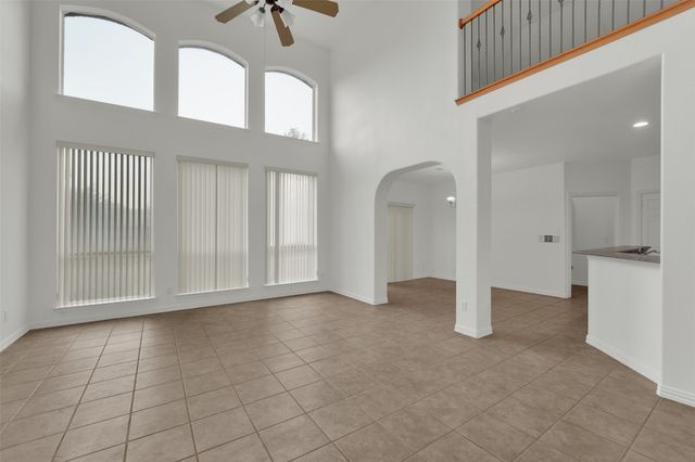 701 Walnut Bend Drive, Mansfield, TX 76063