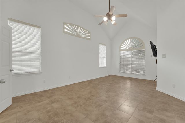 701 Walnut Bend Drive, Mansfield, TX 76063
