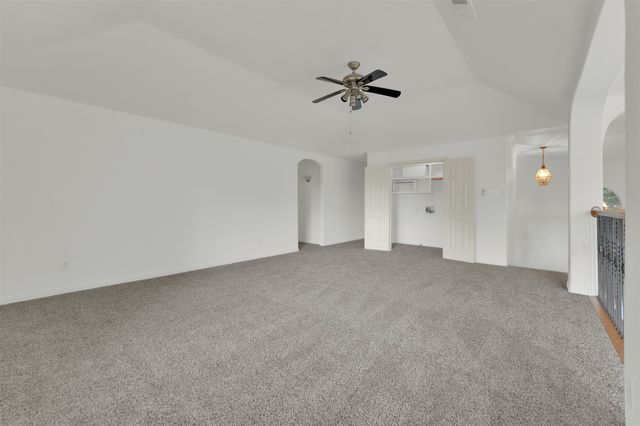 701 Walnut Bend Drive, Mansfield, TX 76063