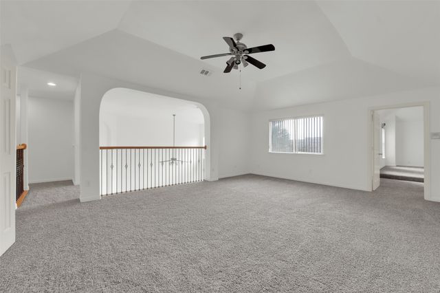701 Walnut Bend Drive, Mansfield, TX 76063