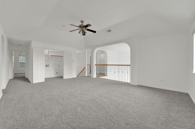 701 Walnut Bend Drive, Mansfield, TX 76063