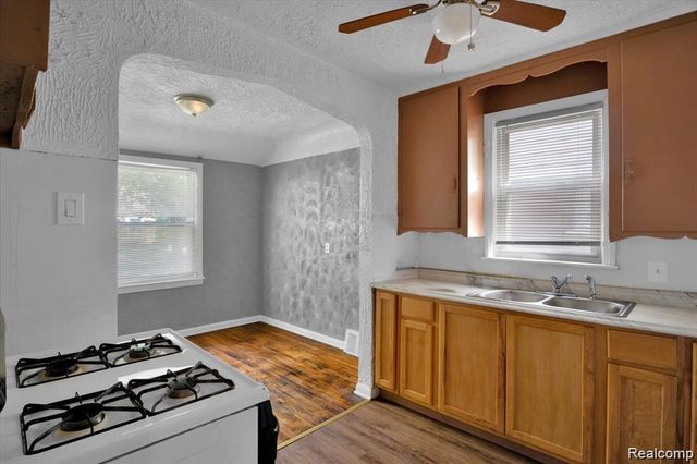 14825 Ohio Street, Detroit, MI 48238