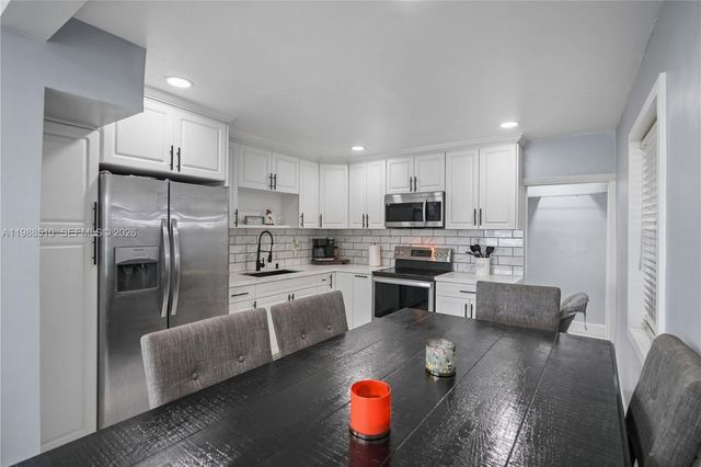 1803 SW 43rd Way, Fort Lauderdale, FL 33317