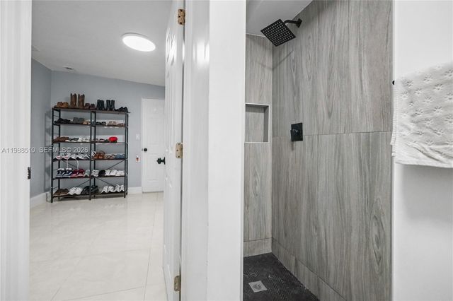 1803 SW 43rd Way, Fort Lauderdale, FL 33317