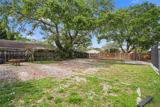 1803 SW 43rd Way, Fort Lauderdale, FL 33317