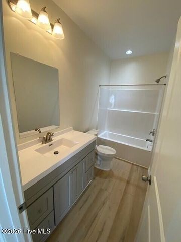 1011 S 7th Street, Wilmington, NC 28401