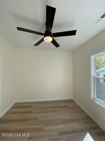 1011 S 7th Street, Wilmington, NC 28401