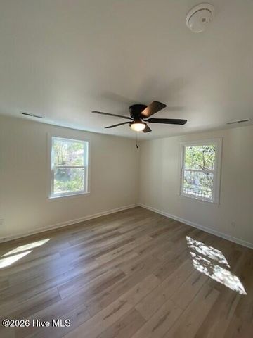 1011 S 7th Street, Wilmington, NC 28401