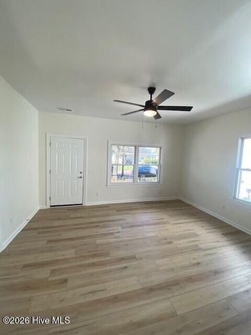 1011 S 7th Street, Wilmington, NC 28401