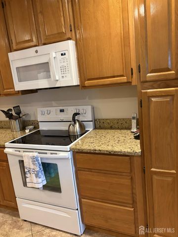 54 Ethan Allen Drive A, Monroe, NJ 08831