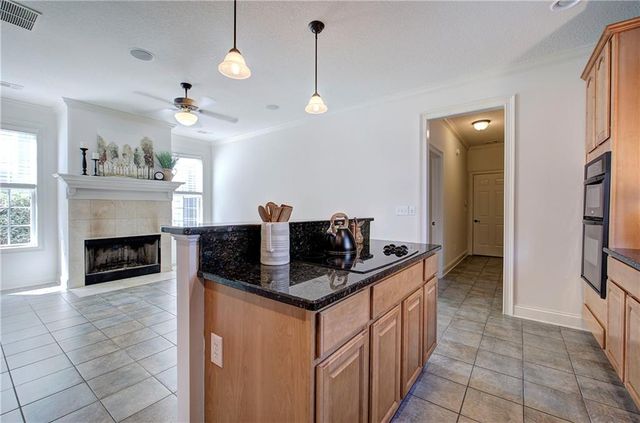 16 Courtyard Lane, Cartersville, GA 30120