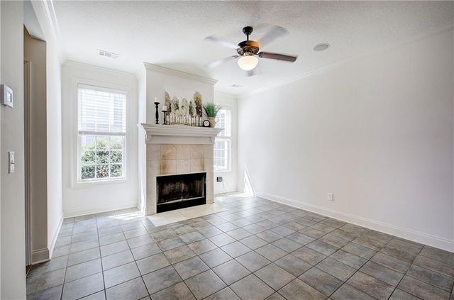 16 Courtyard Lane, Cartersville, GA 30120