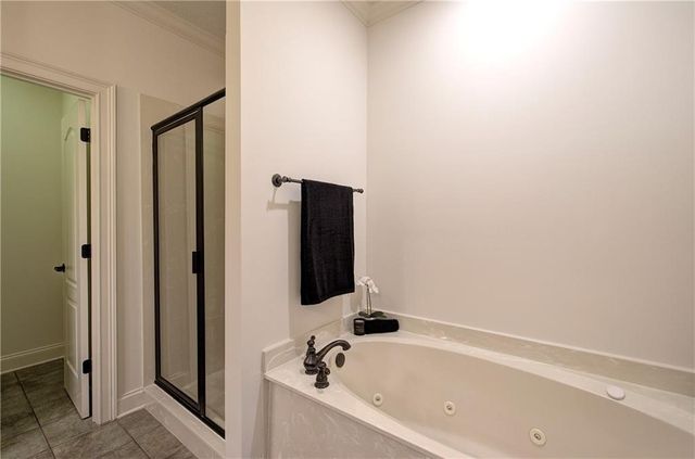 16 Courtyard Lane, Cartersville, GA 30120