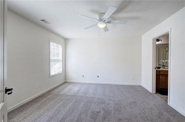 16 Courtyard Lane, Cartersville, GA 30120