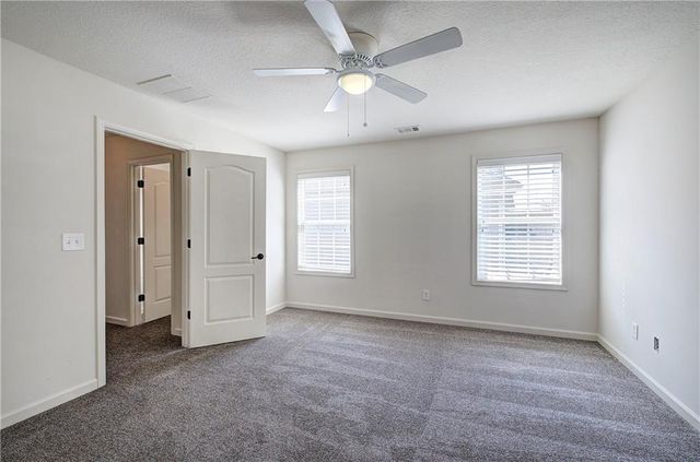 16 Courtyard Lane, Cartersville, GA 30120