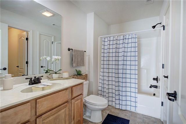 16 Courtyard Lane, Cartersville, GA 30120