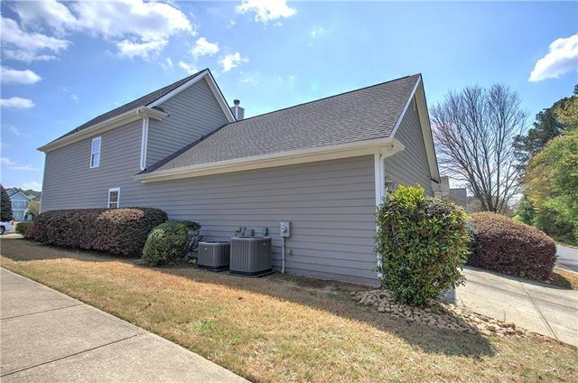 16 Courtyard Lane, Cartersville, GA 30120